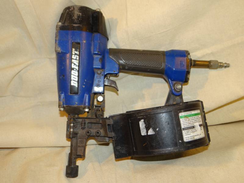lot 9229 image: Duo-Fast Roofing Nailer