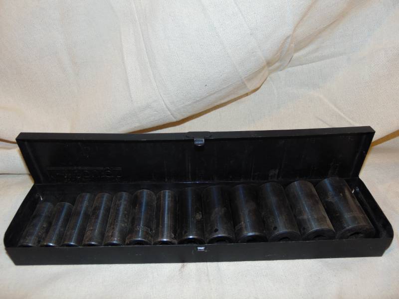 lot 9239 image: Deep Impact Socket Set in Case