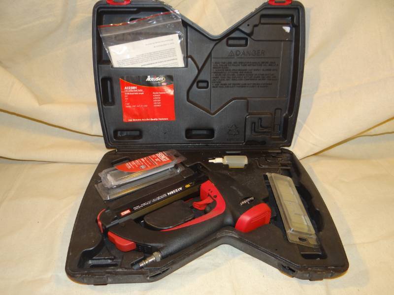 lot 9237 image: Accuset Finish Nailer in Case with Parts and Nails