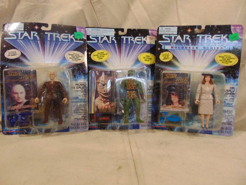 lot 9273 image: STAR TREK Collection - We have several lots of these Make your Trekkers Christmas Morning