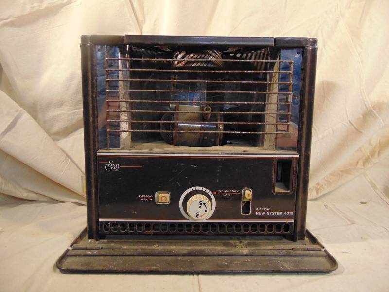 lot 9293 image: Suncrest Kerosene Heater - Check the forecast