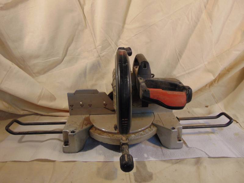 lot 9298 image: Craftsman Compound Miter Saw