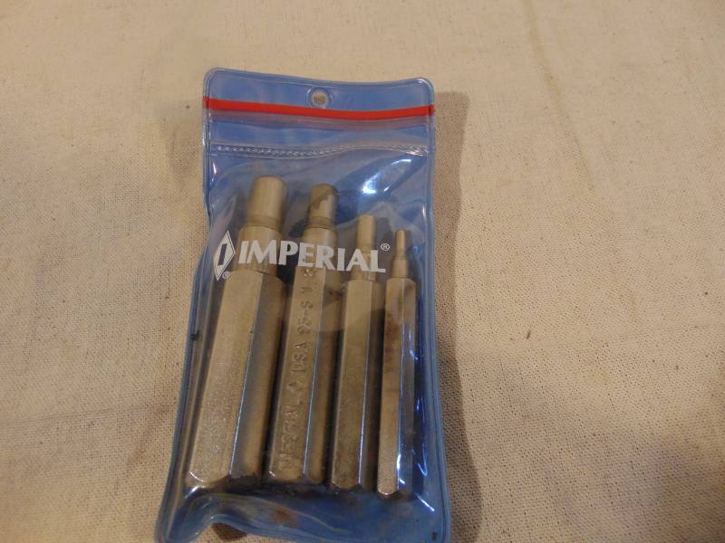 lot 9339 image: Imperial Punch Set In Pouch