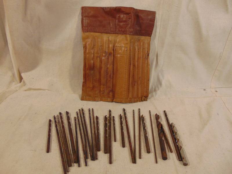 lot 9366 image: Drill Bits in Leather Pouch - Got some long ones in there