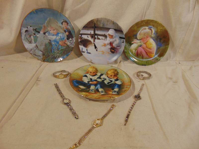lot 9375 image: Collector Plates and Pretty Ladies Watches