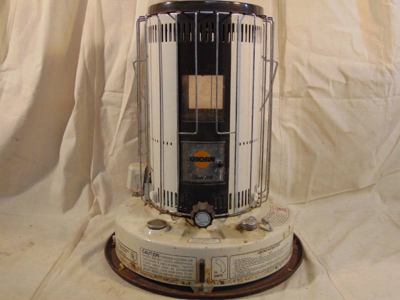 lot 9393 image: Kerosene Heater Omni 105