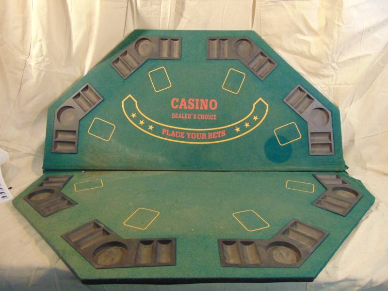 lot 9402 image: Portable Casino Table Dealers Choice