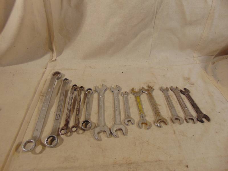 lot 9406 image: Wrenches  Craftsman, Great Neck, and More
