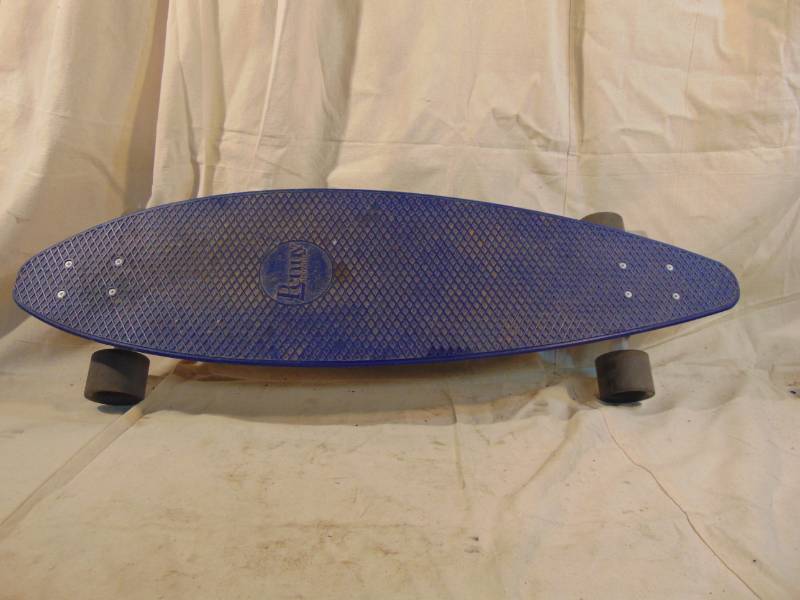 lot 9410 image: Skateboard - Penny