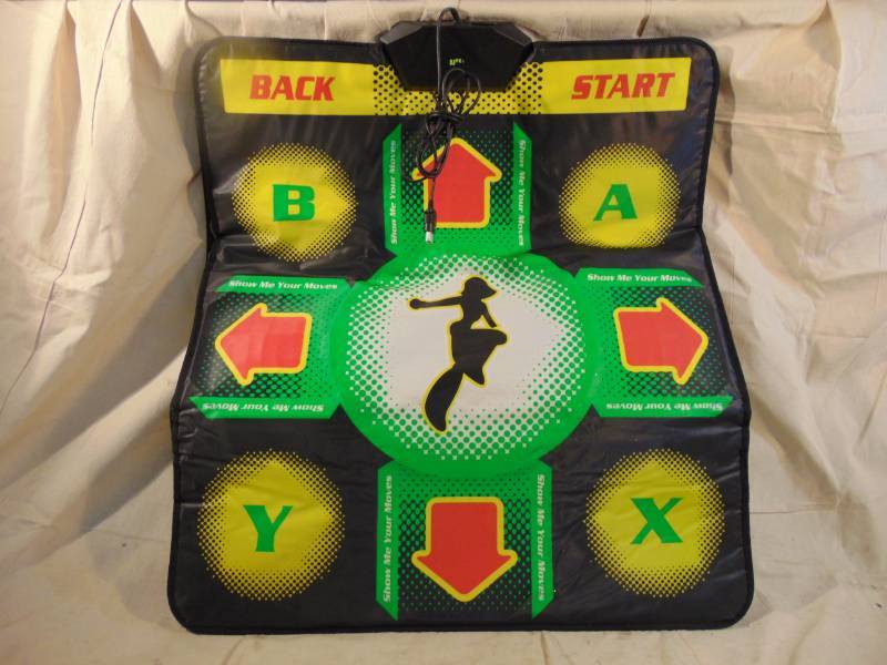 lot 9416 image: Xbox 360 Dance Pad