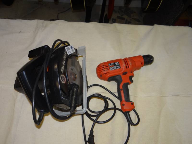 lot 9260 image: Black and Decker Circular Saw and Drill