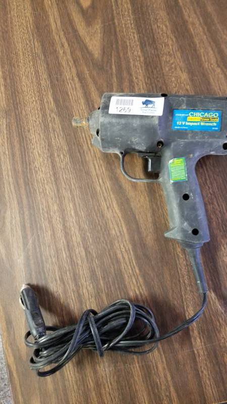 lot 1269 image: Torque Wrench - 12 Volt - Keep it in your vehicle