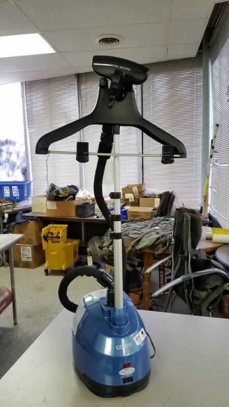 lot 1280 image: Conair Garment Steamer - Looks like a nice one