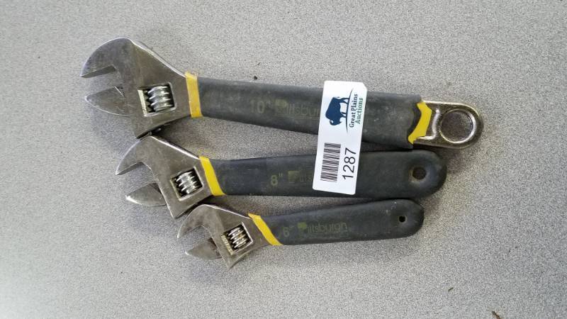 lot 1287 image: 3 Crescent Wrenches for One Bid (Got a set in the truck)