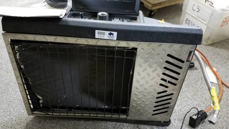 lot 1317 image: Gas Heater