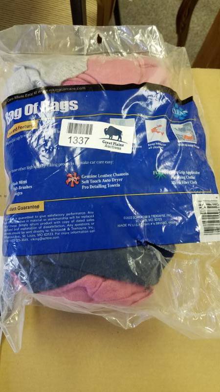 lot 1337 image: New Bag of Rags